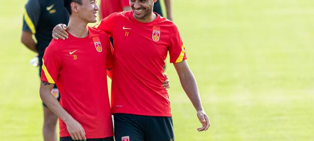 开云体育注册-国足再次掌握主动，横扫对手