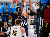 开云体育电竞-快船再胜湖人扳平总比分，西部决赛争夺白热化的简单介绍