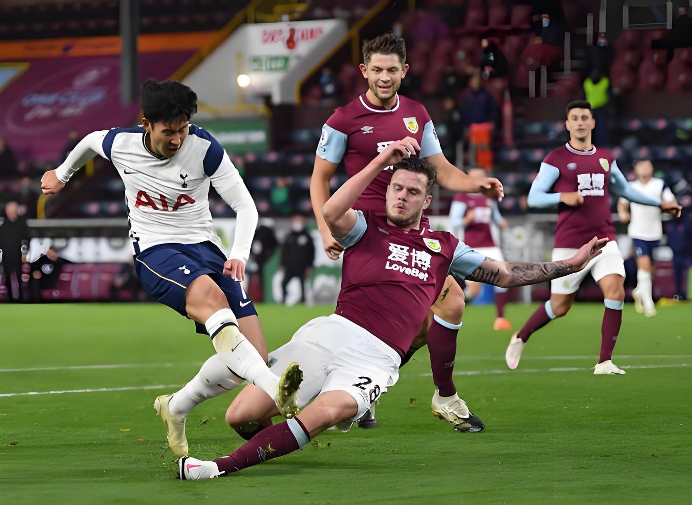 关于卡迪夫城客场悲剧,惨败给了伯恩利的信息 关于卡迪夫城客场悲剧,惨败给了伯恩利的信息