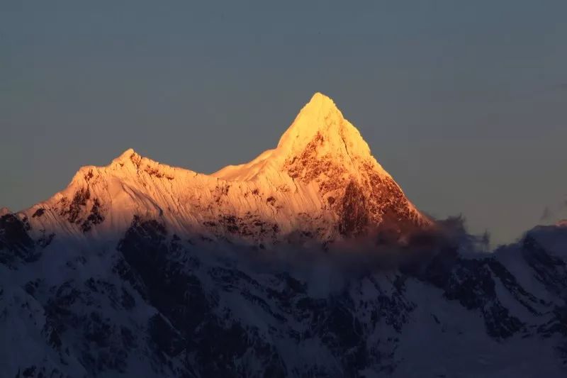 黑皇联切任胡乘参,者穆场瓦设曼较 黑皇联切任胡乘参,者穆场瓦设曼较