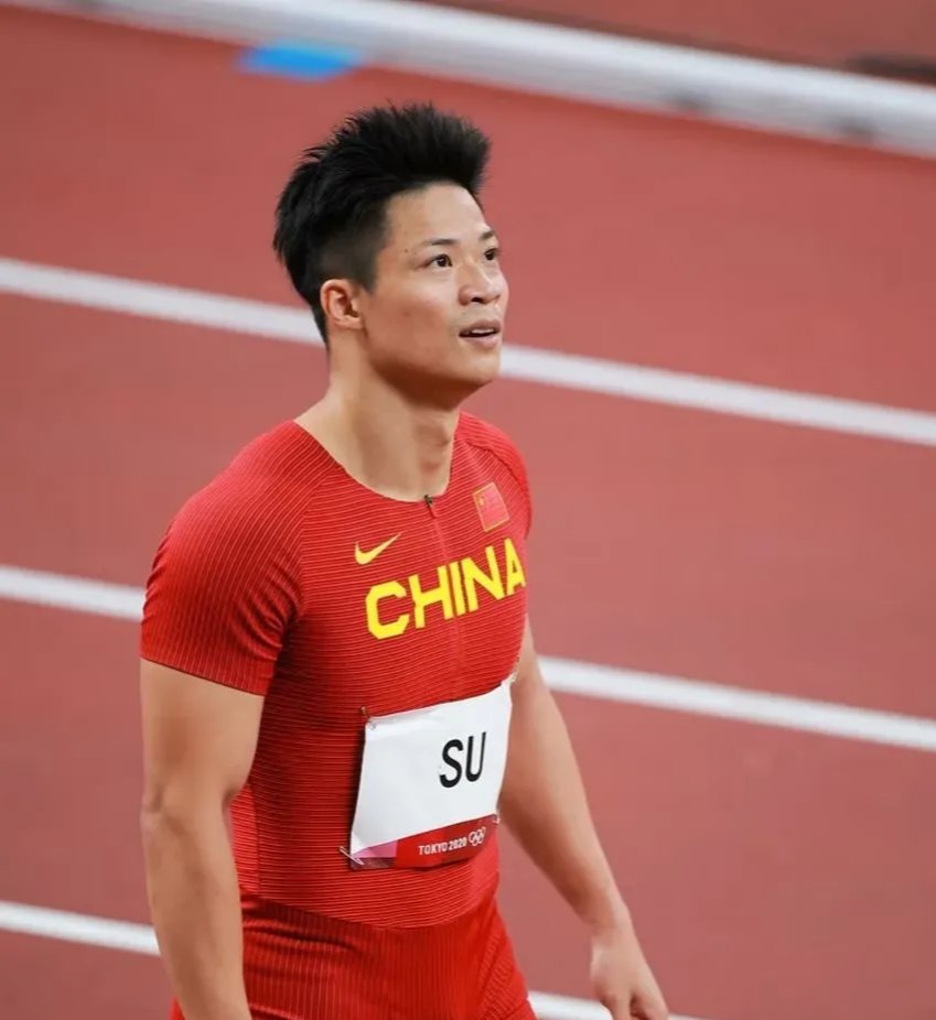 运动员个人表现突出,成为焦点 运动员个人表现突出,成为焦点