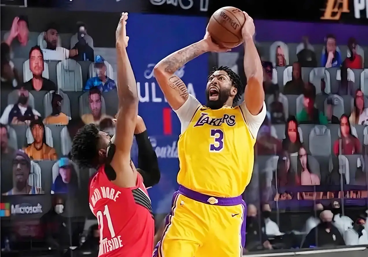 湖人主场击败尼克斯,浓眉贡献35分 湖人主场击败尼克斯,浓眉贡献35分