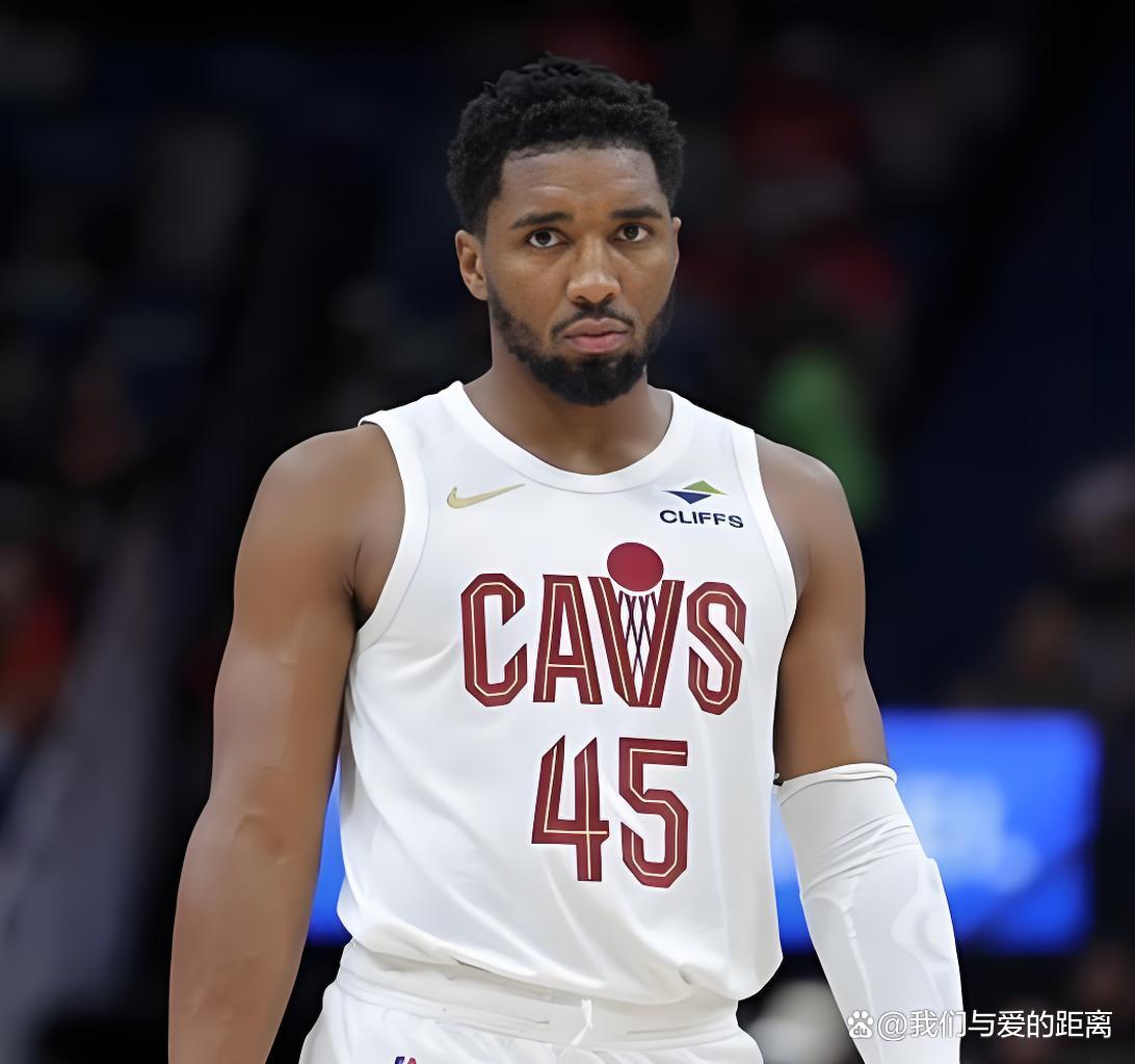 爵士主场完胜鹈鹕,米切尔砍下30分 爵士主场完胜鹈鹕,米切尔砍下30分