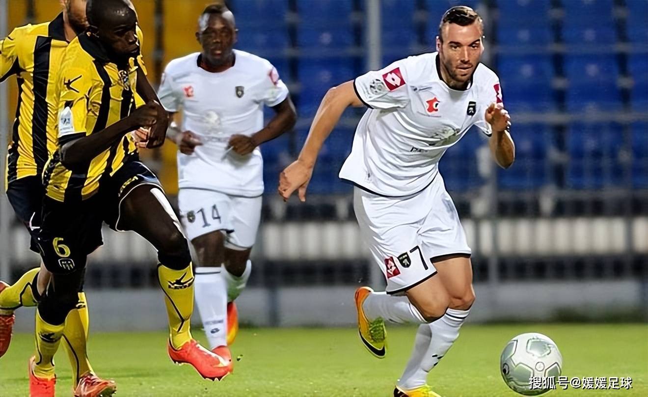 包含甘冈客场极难获胜，赛季保级局势不明朗的词条