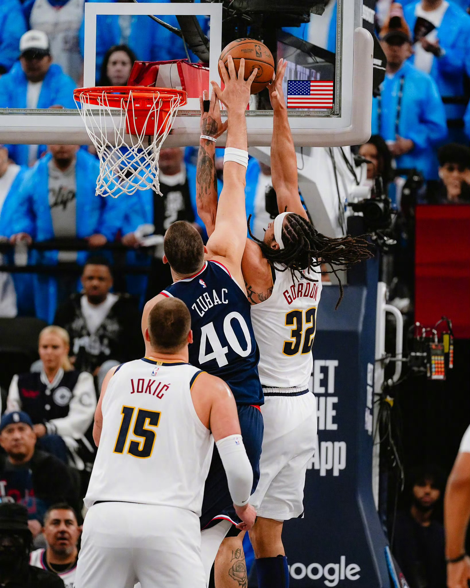 快船再胜湖人扳平总比分，西部决赛争夺白热化的简单介绍